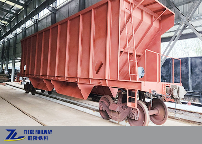 1435mm Gauge tiêu chuẩn 90 Tons Pay Load Quick Discharge Hopper Wagons cho quặng khoáng sản
