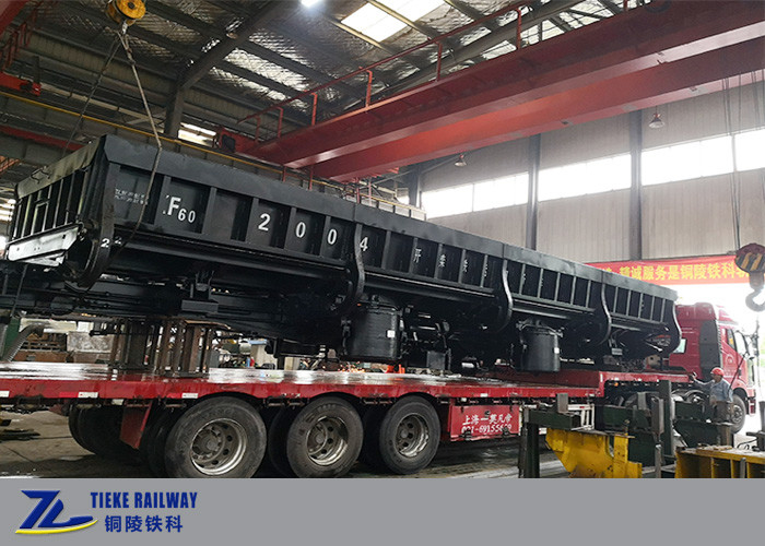 Quặng than Ballast Máy nén khí nén Side Tipping Dumper 60 Tấn Tải trọng 50 Km / H