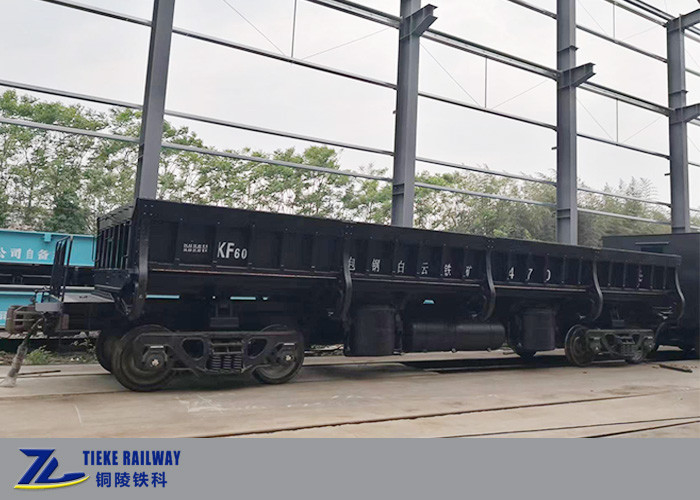 Thể tích 27m3 Xe tải tự đổ bên hông AAR Tiêu chuẩn dằn tải quặng than 50 km / h