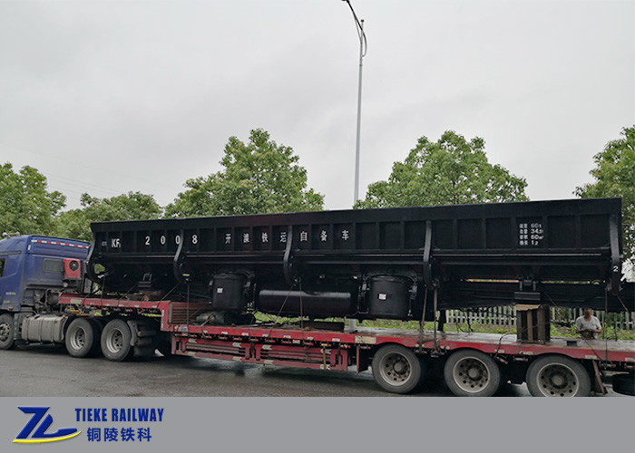 Thể tích 27m3 Xe tải tự đổ bên hông AAR Tiêu chuẩn dằn tải quặng than 50 km / h